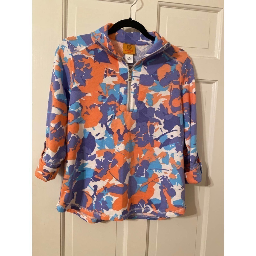 𝅺RUBY Rd sweatshirt